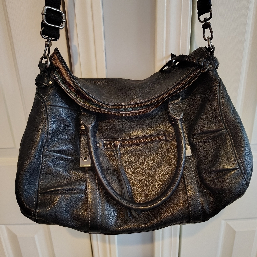 The Sak Black Leather Classic Shoulder And Crossbody Bag - Picture 8 of 12